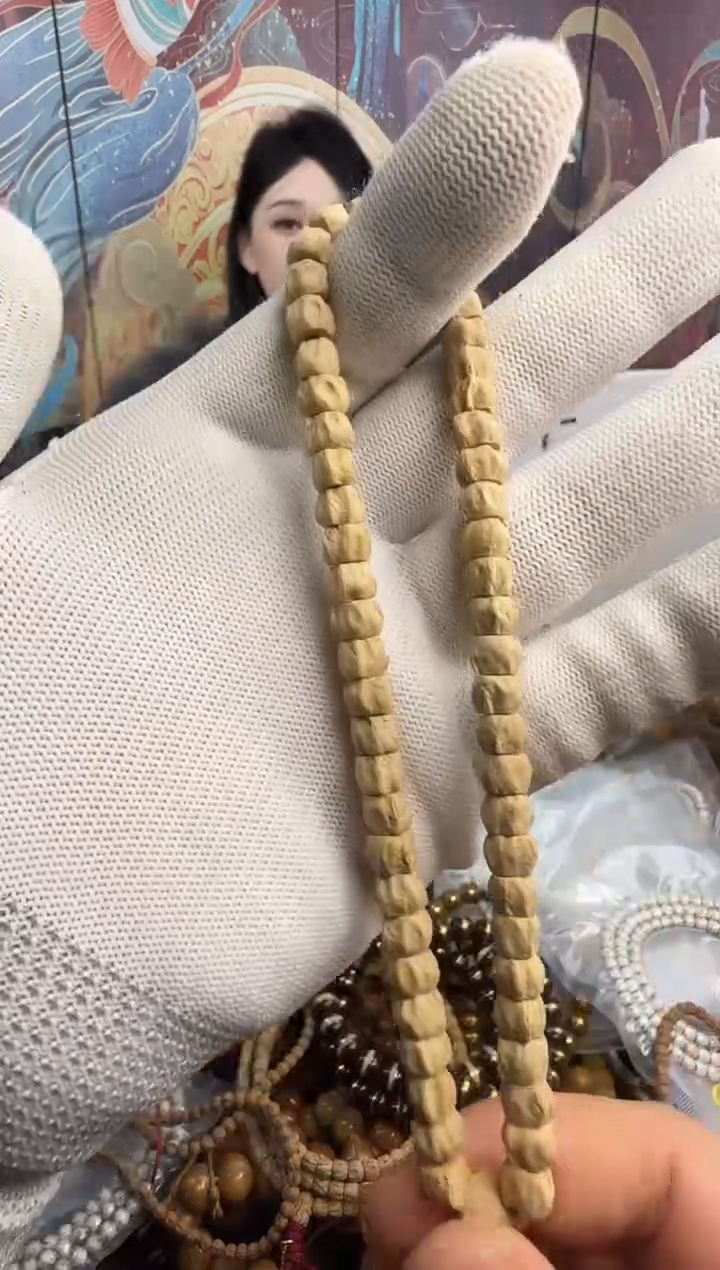 把件柏香籽/百香籽柏香手持---40