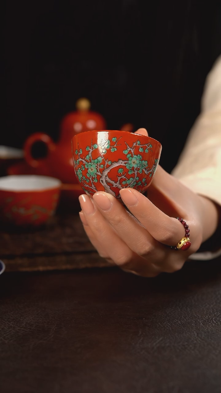 【闪购商品】杯云霞珍藏古彩珊瑚红梅花小缸杯