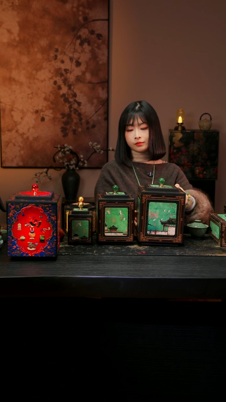 人**晚壹藏贰宝天青瑞鹤三件