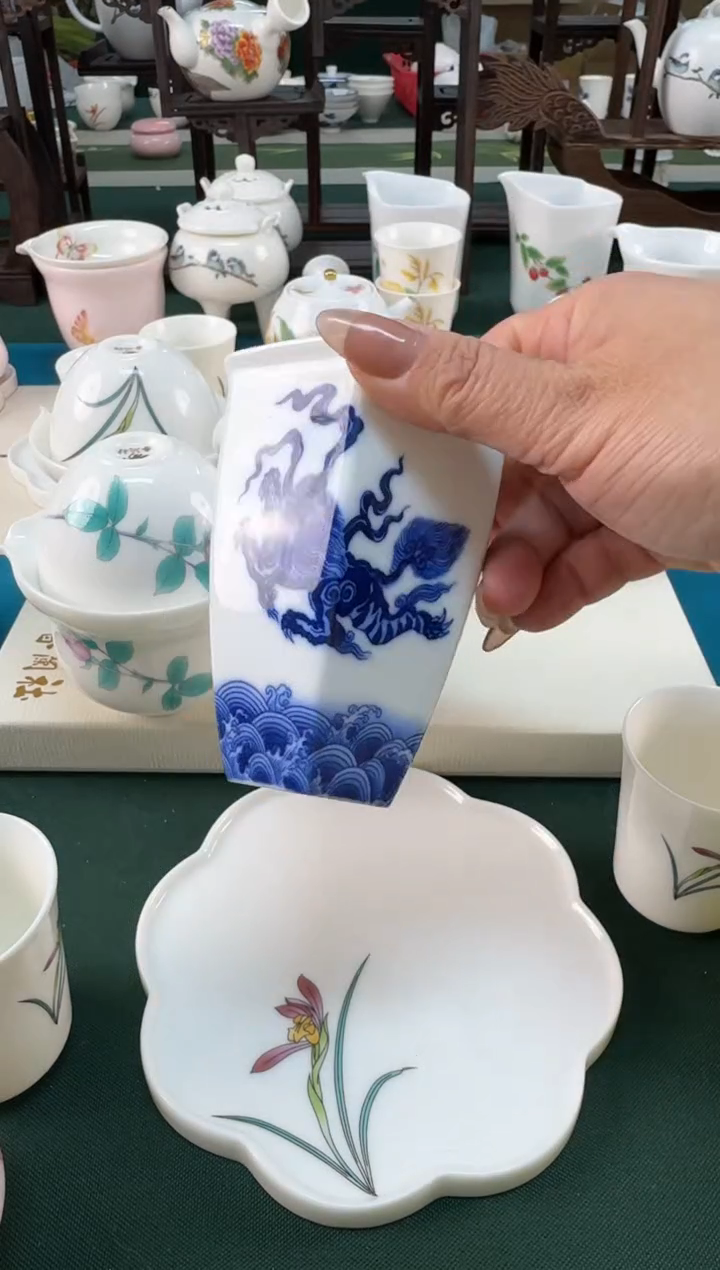 【闪购商品】瓷器 ······.......