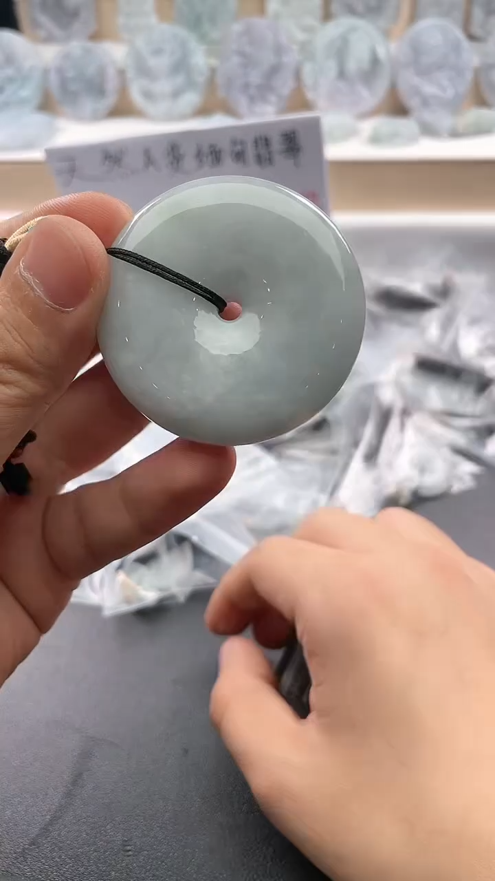 翡翠未镶嵌颈饰..../6/5/ 508