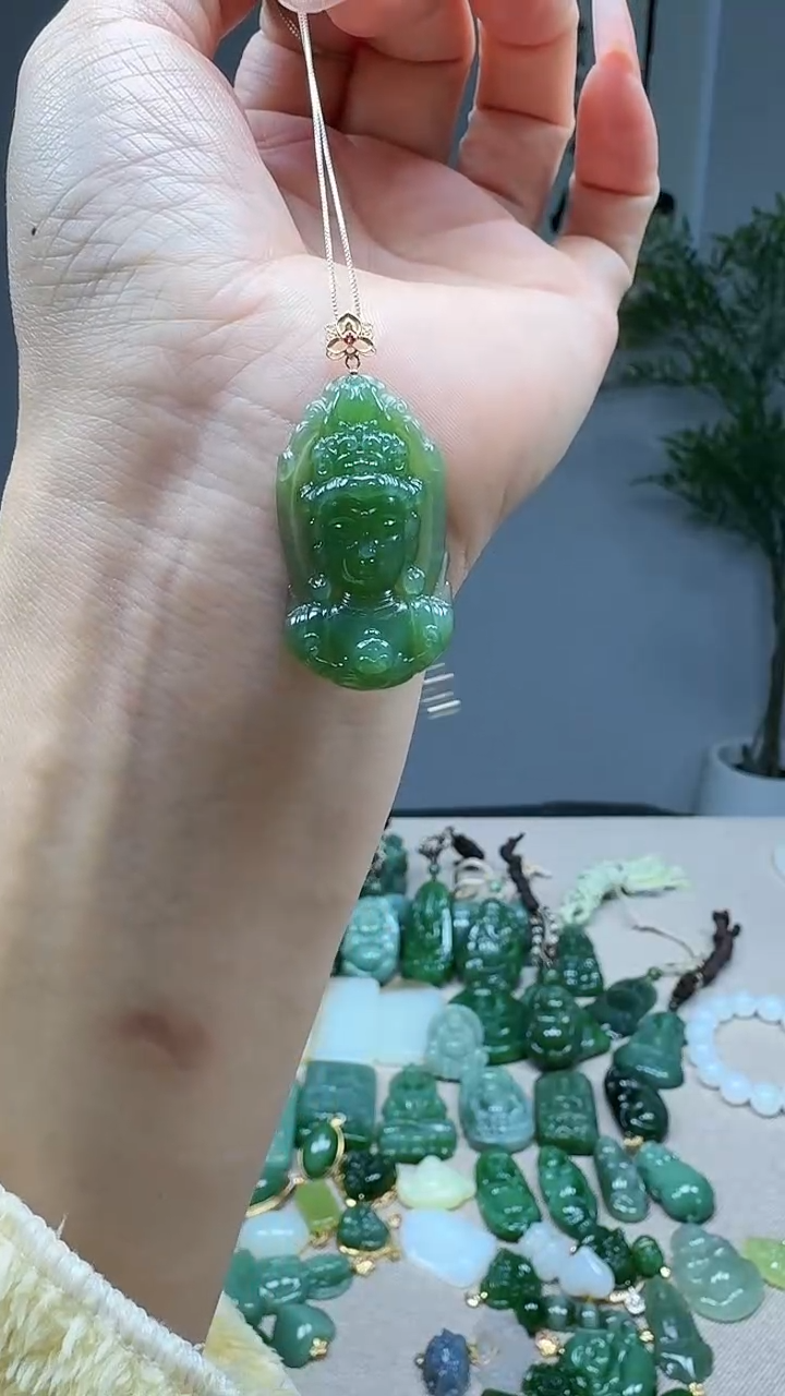吊坠(不含链)18K金镶嵌和田玉1