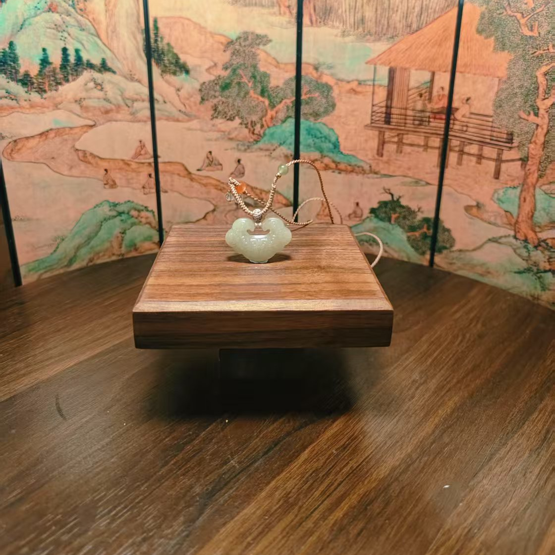 Z和田玉且末糖平安锁吊坠3566