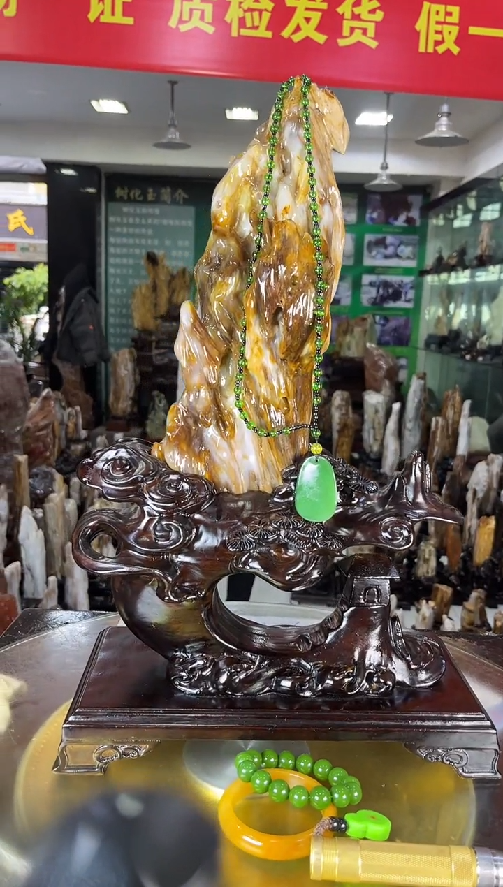 未镶嵌珠宝奇石硅化玉缅甸天然树化玉精品居家摆件