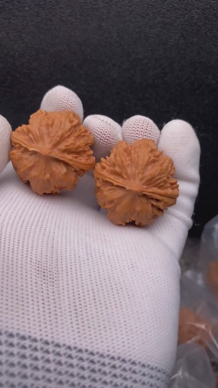 【闪购商品】文玩核桃把件111........