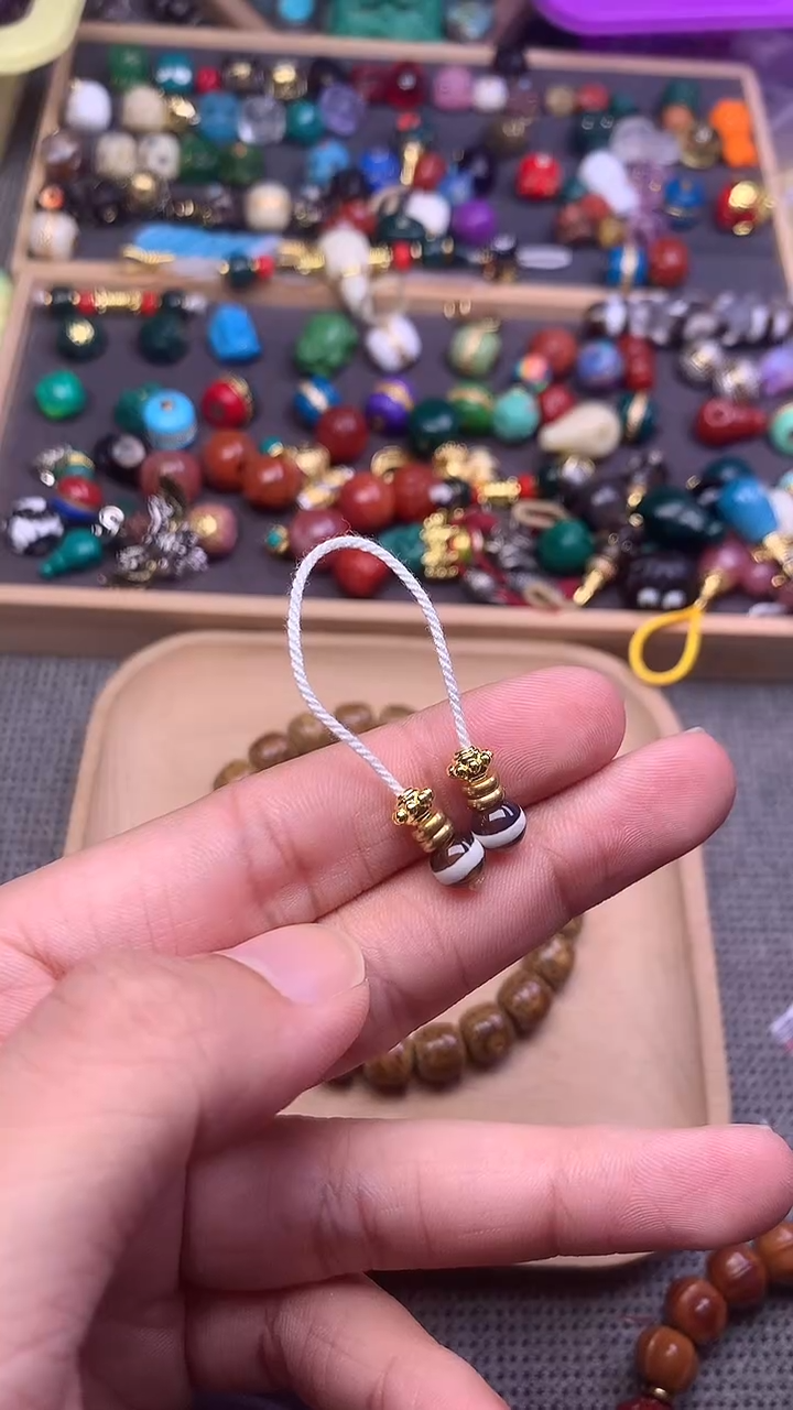 未镶嵌配饰玛瑙/玉髓一线弟子珠  一对发