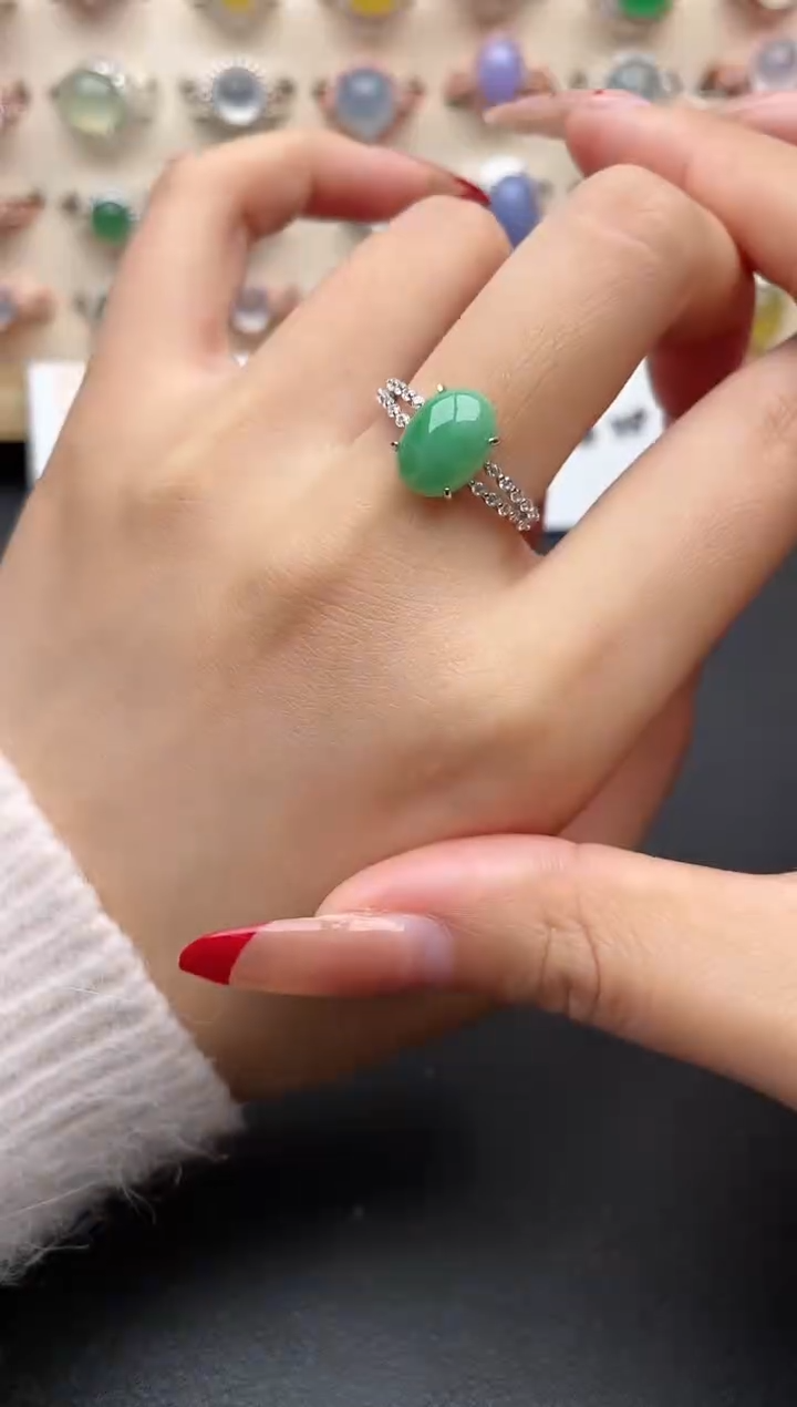 【闪购商品】翡翠戒指银S925镶嵌一物一证一礼盒