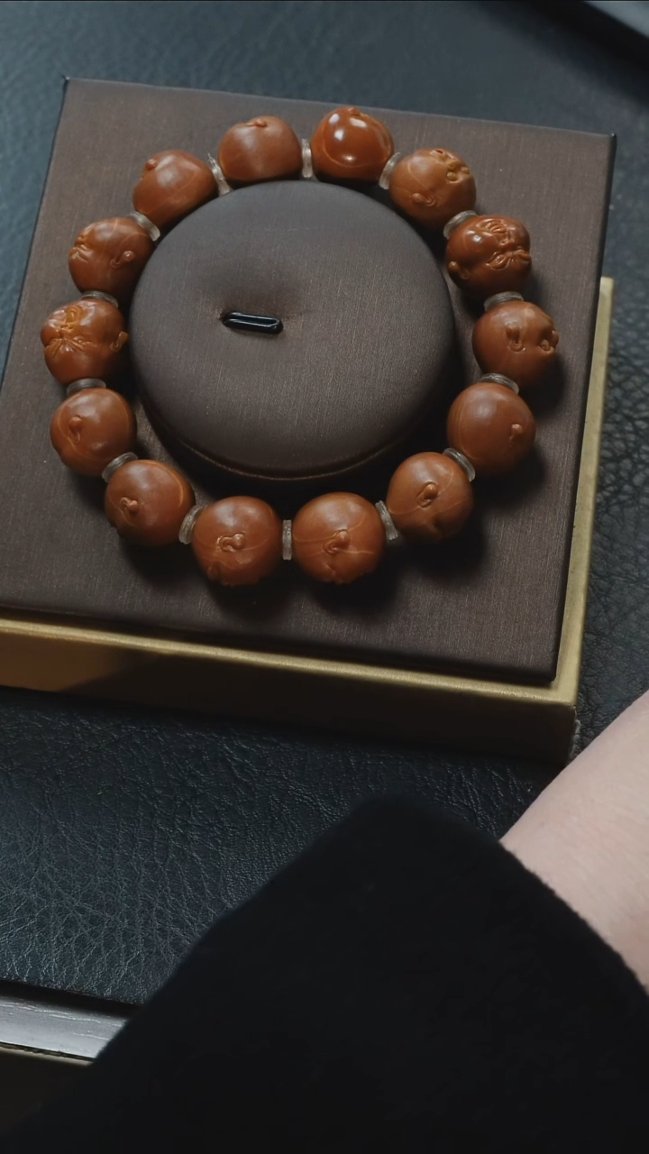 【闪购商品】橄榄核吊坠 梦梦精品核雕