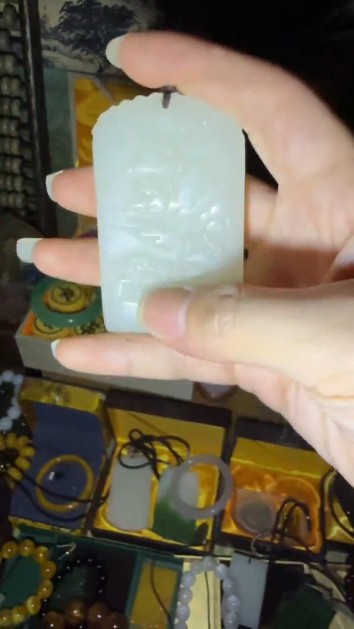 和田玉未镶嵌把件闪购高端商品链接山水牌