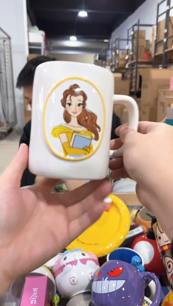 瓷片贝尔异型水杯