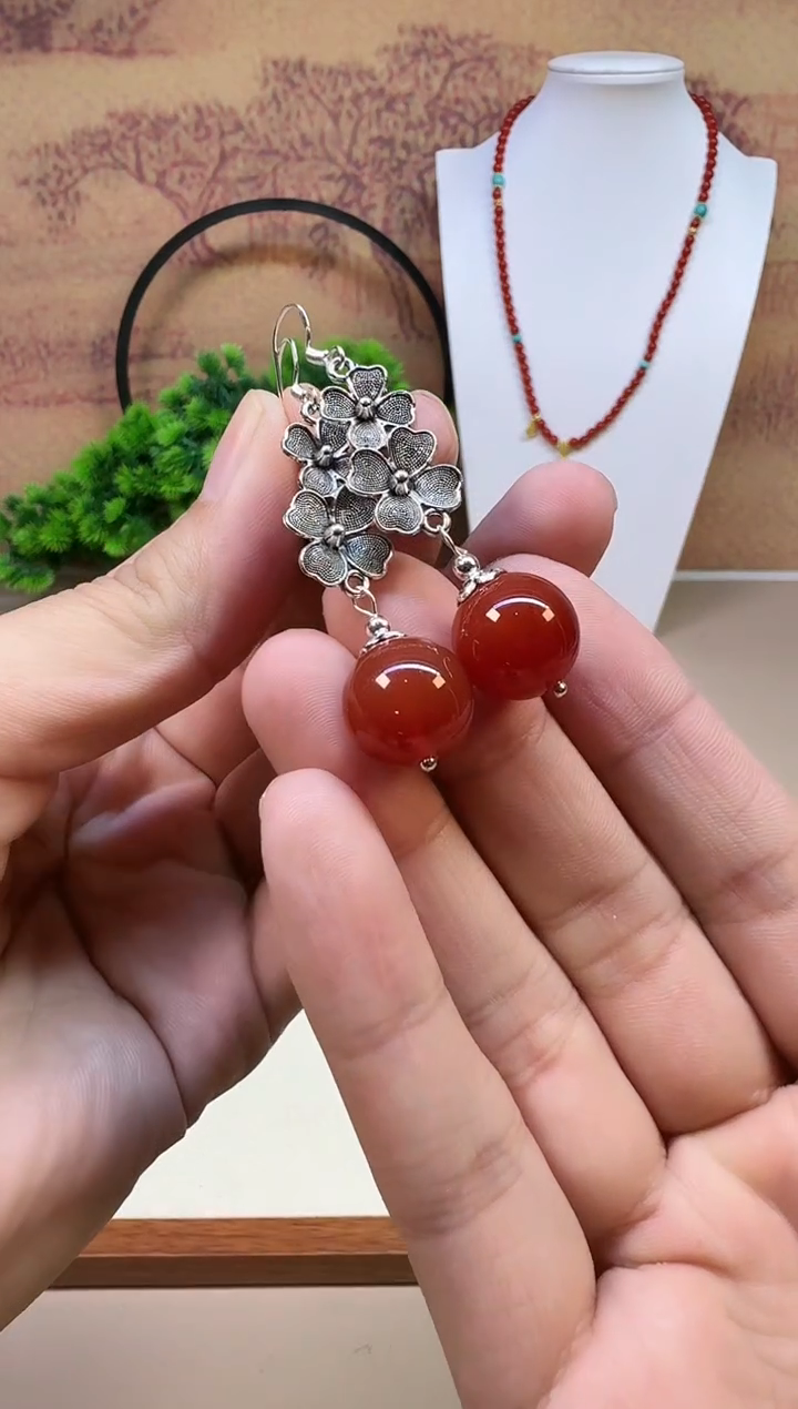 银S925镶嵌南红玛瑙耳饰E211 