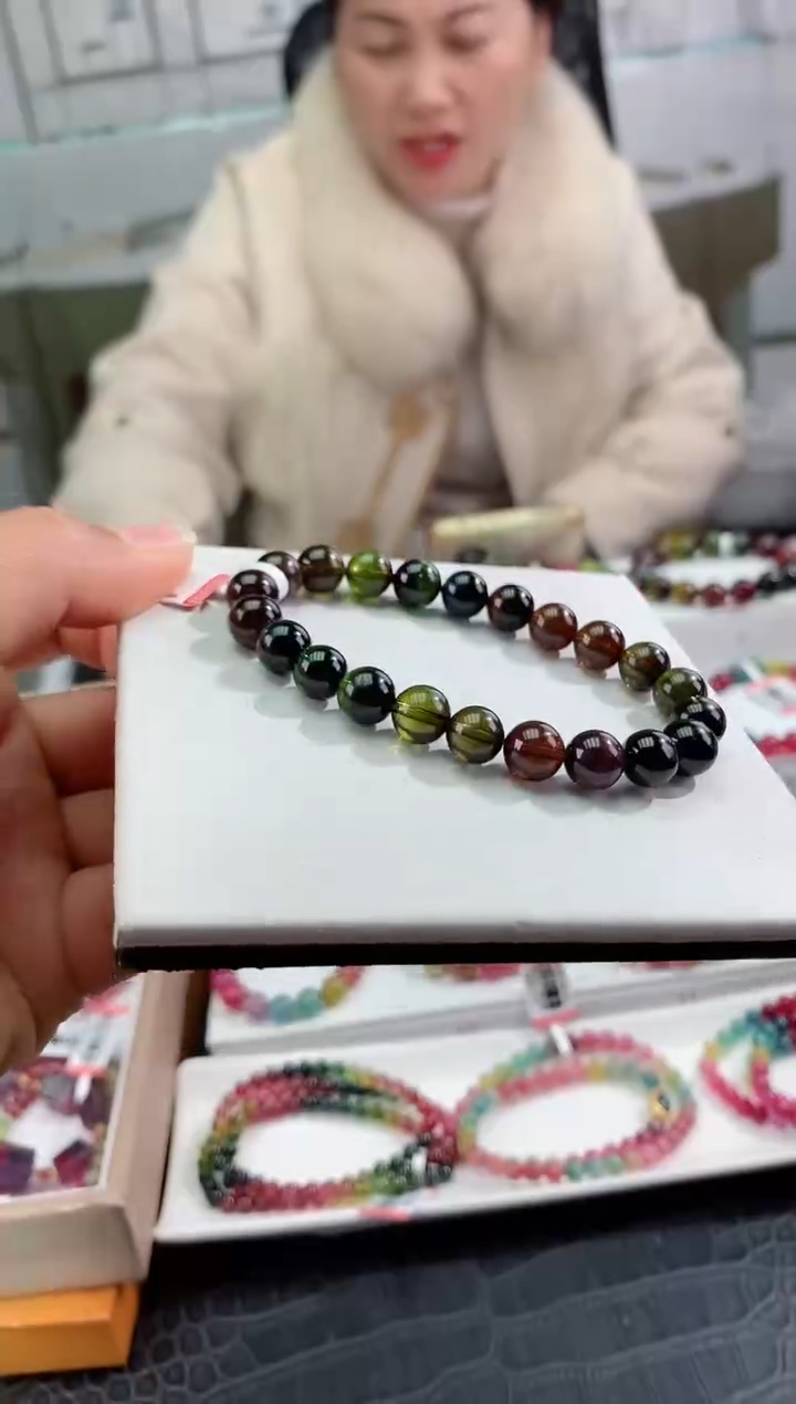 【闪购商品】碧玺手链未镶嵌多样性发一条