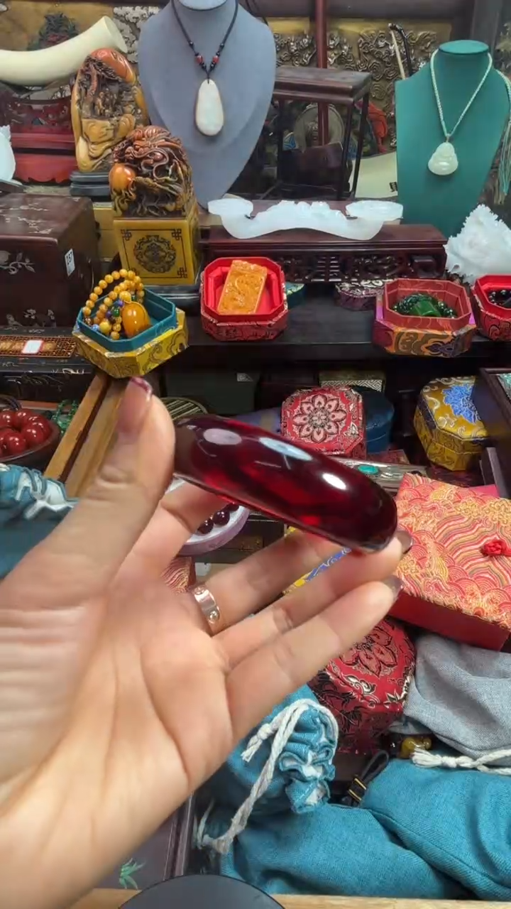 【闪购商品】血珀裸石未镶嵌786786876867786876