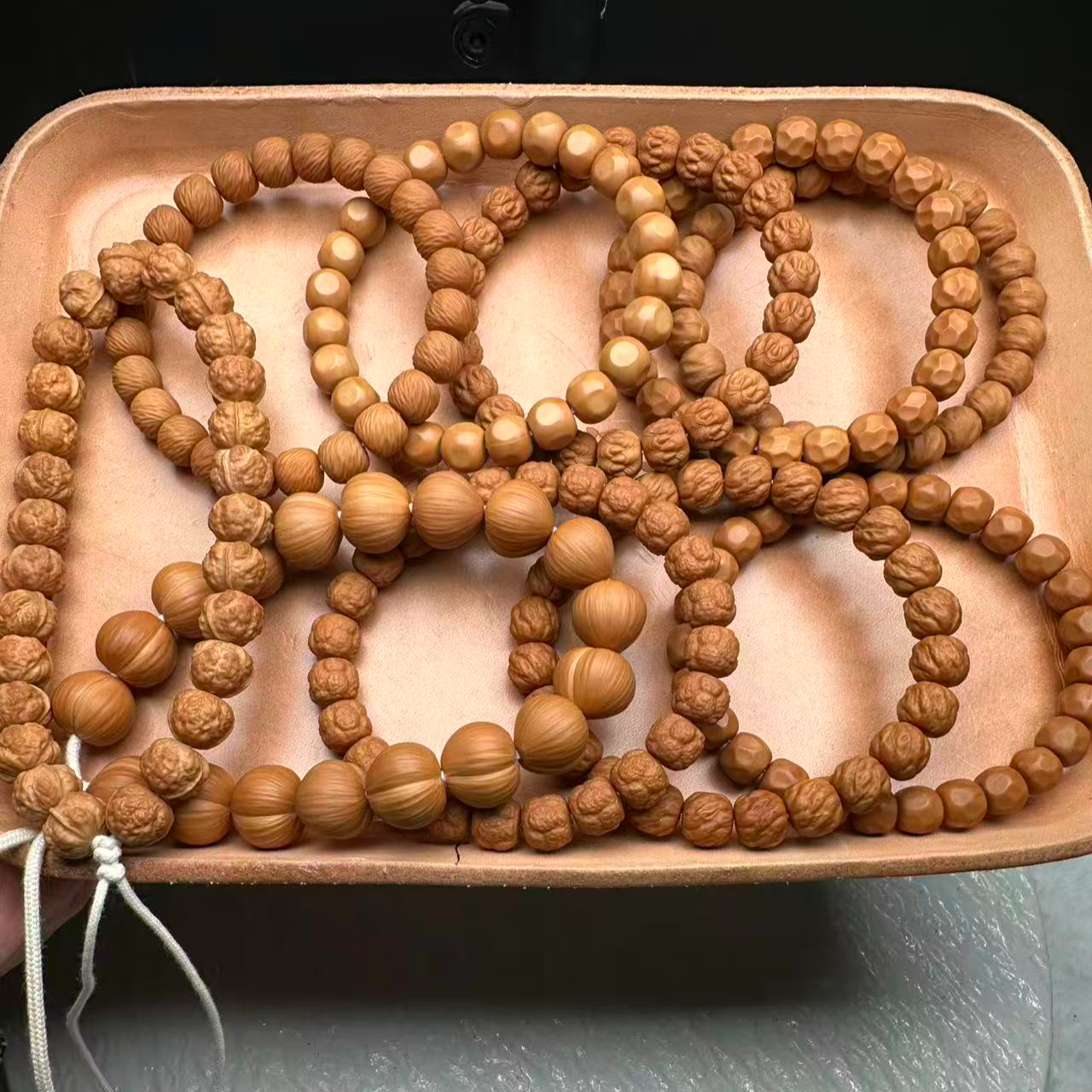 一级全品猴头核桃雕刻全品手串