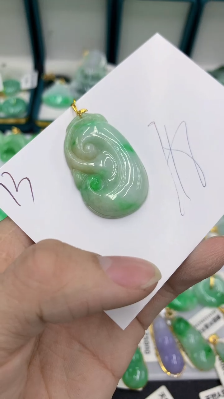 【闪购商品】翡翠颈饰18K金镶嵌翡翠