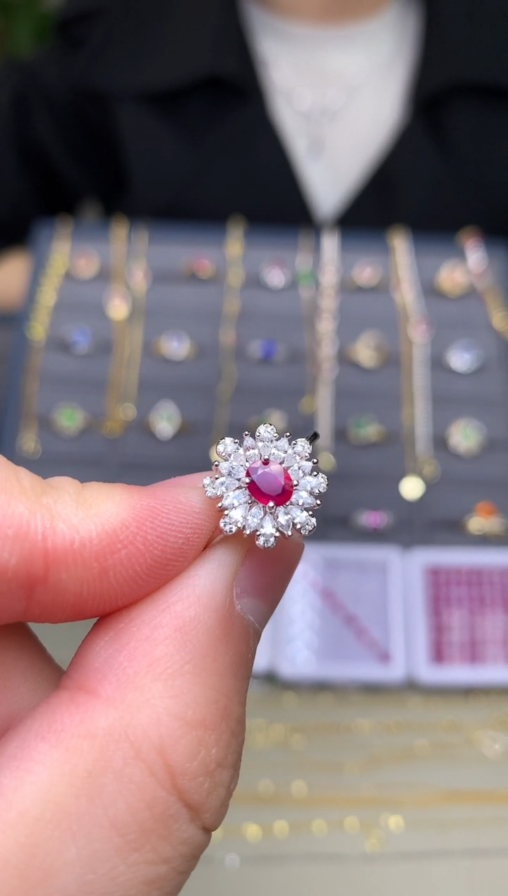 银S925镶嵌戒指红宝石戒指