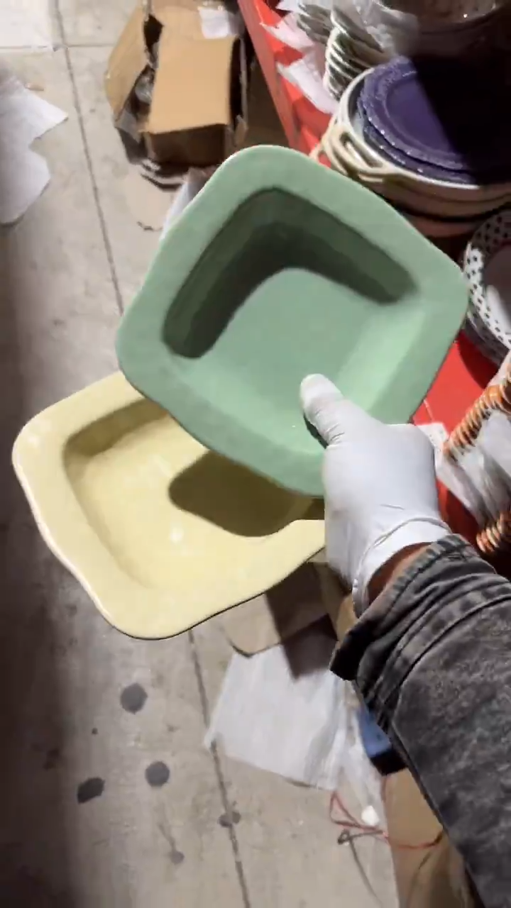 陶瓷2个方盘颜色随机发货微瑕 凑满20元包邮