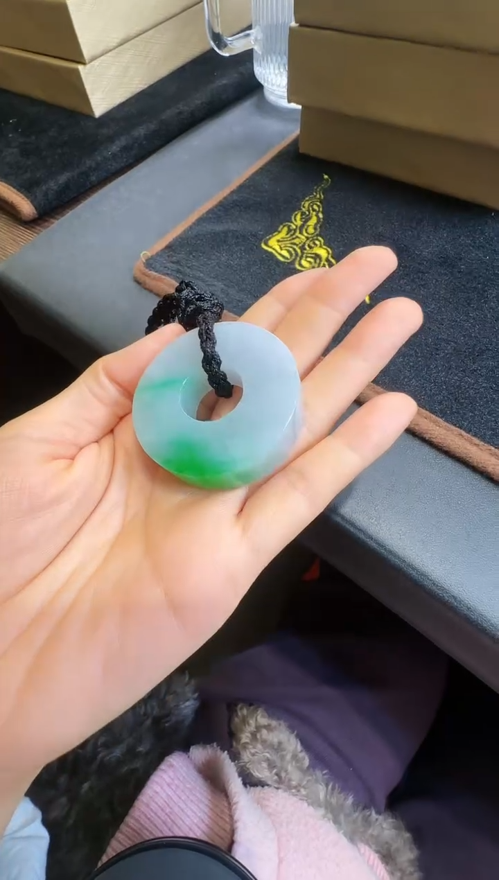 【闪购商品】翡翠颈饰未镶嵌00012000