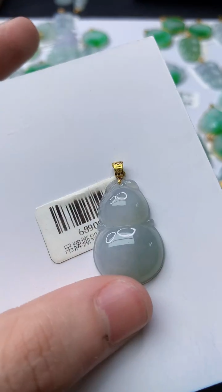 【闪购商品】翡翠颈饰18K金镶嵌42.........