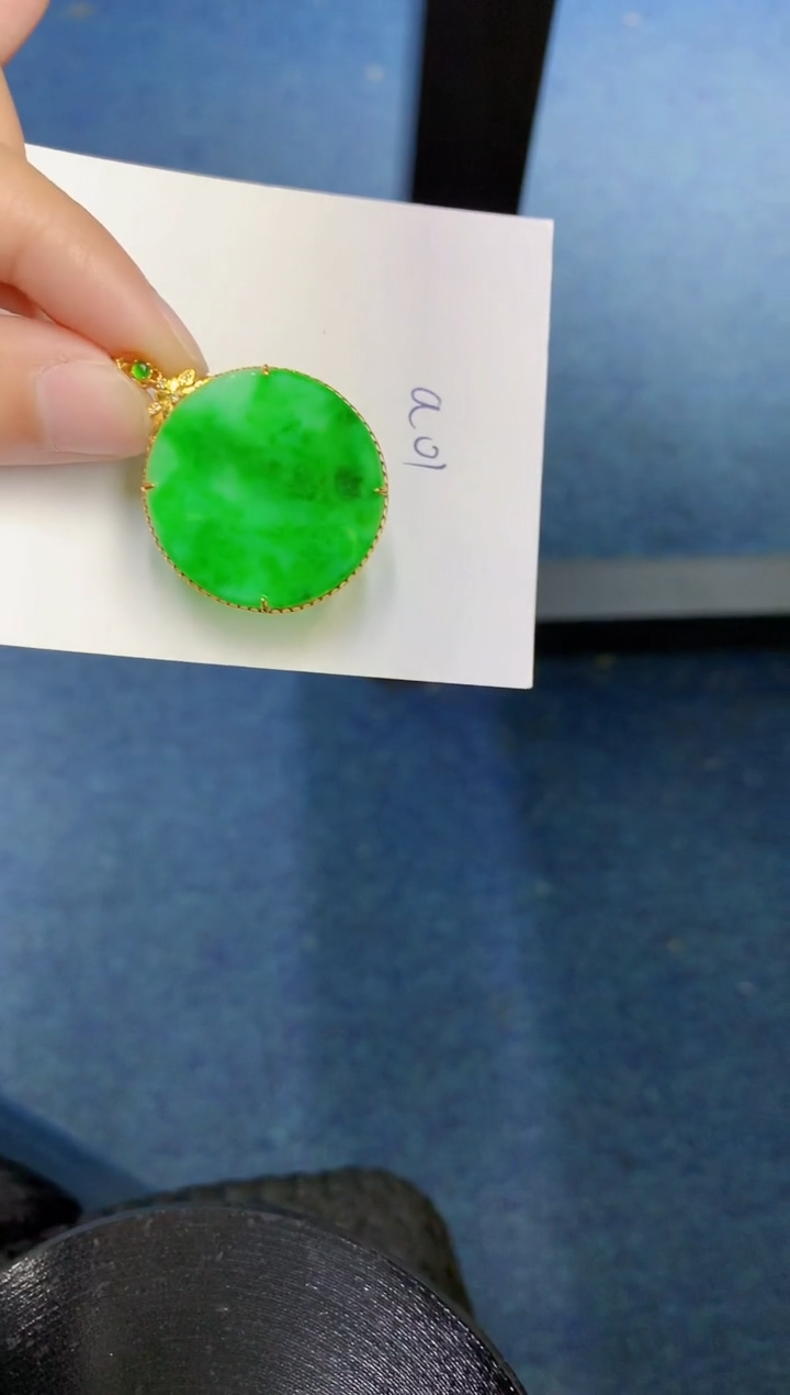 【闪购商品】翡翠颈饰18K金镶嵌000000000