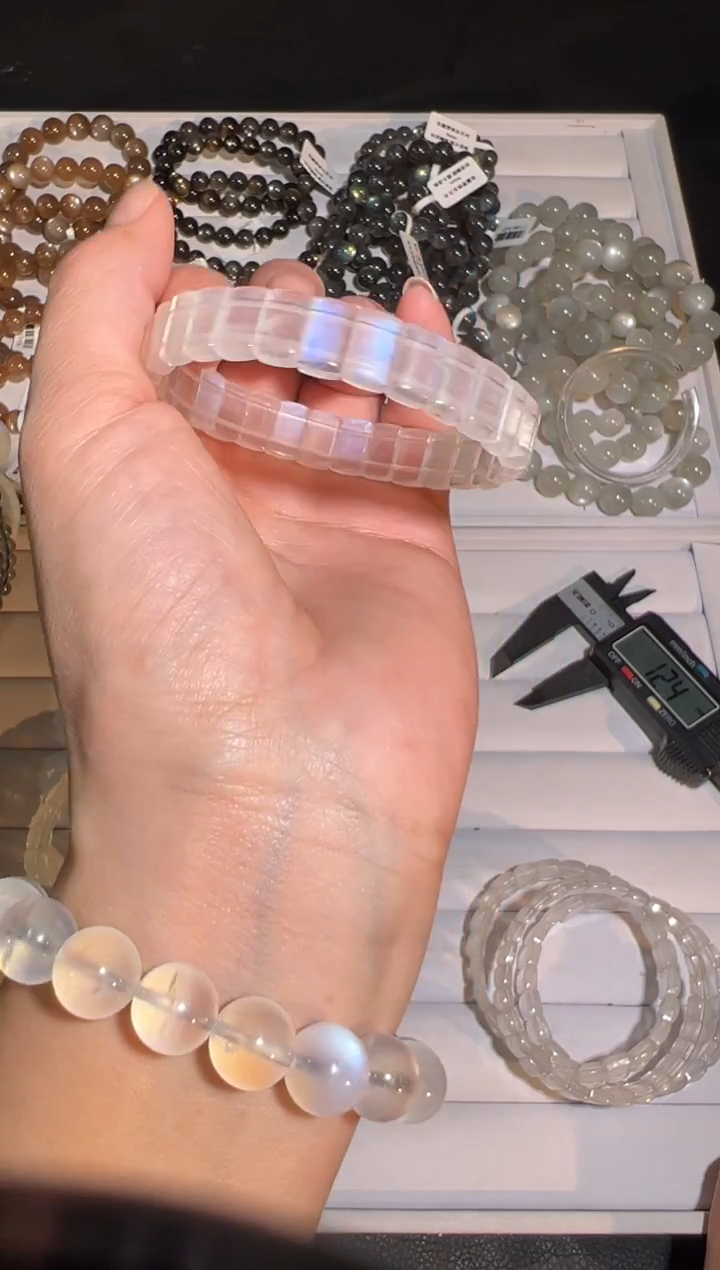 未镶嵌手链长石11mm蓝月光手牌单圈  默认微瑕