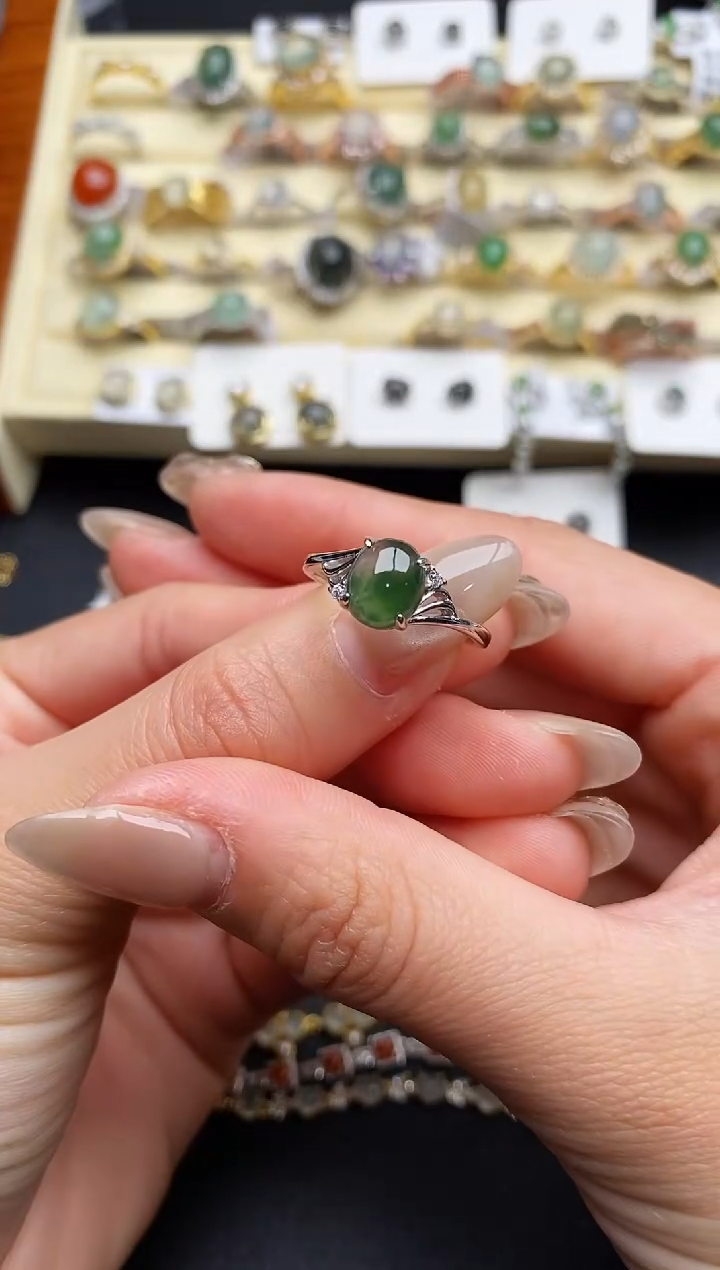 【闪购商品】翡翠戒指银S925镶嵌6666666+7