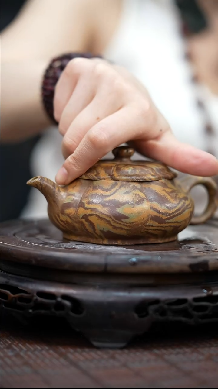 茶壶紫砂宜兴紫砂岁颐传砂原矿全手5