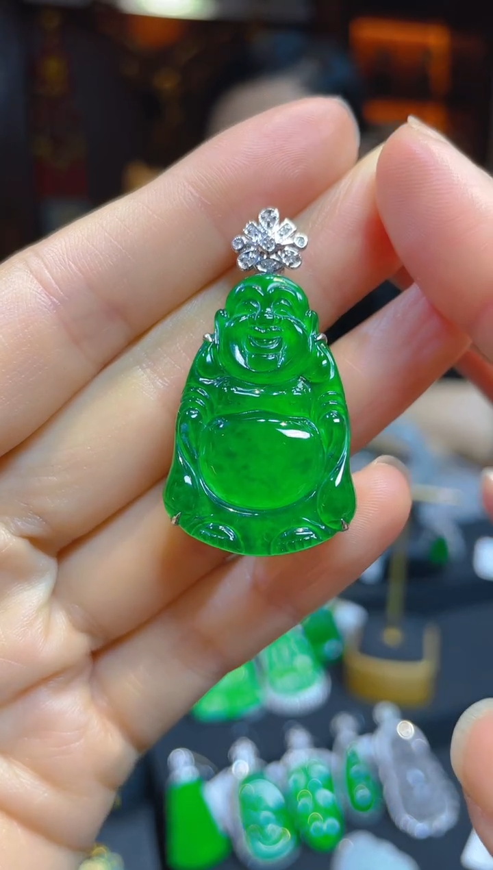 【闪购商品】翡翠颈饰18K金镶嵌117662天然A货翡翠布袋佛