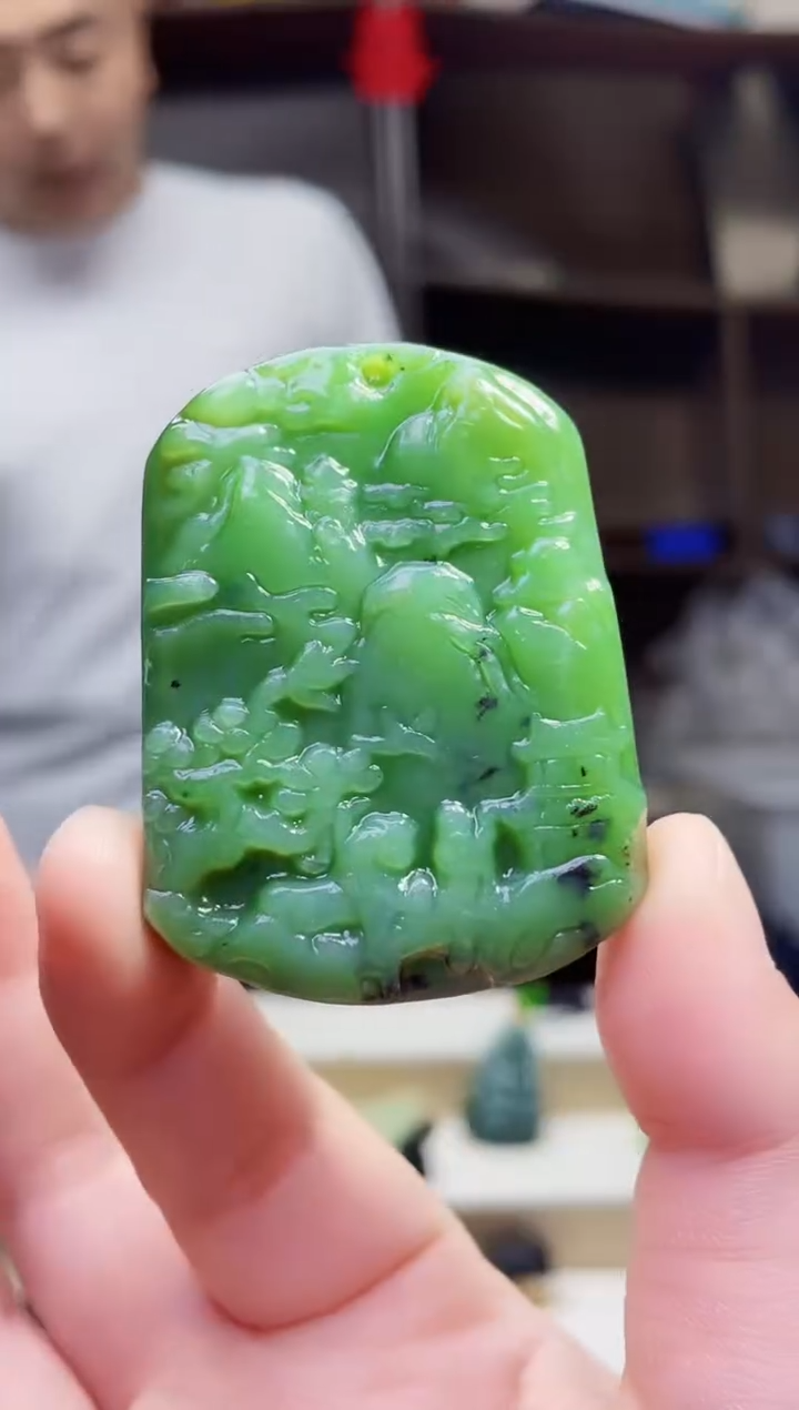 和田玉未镶嵌颈饰1