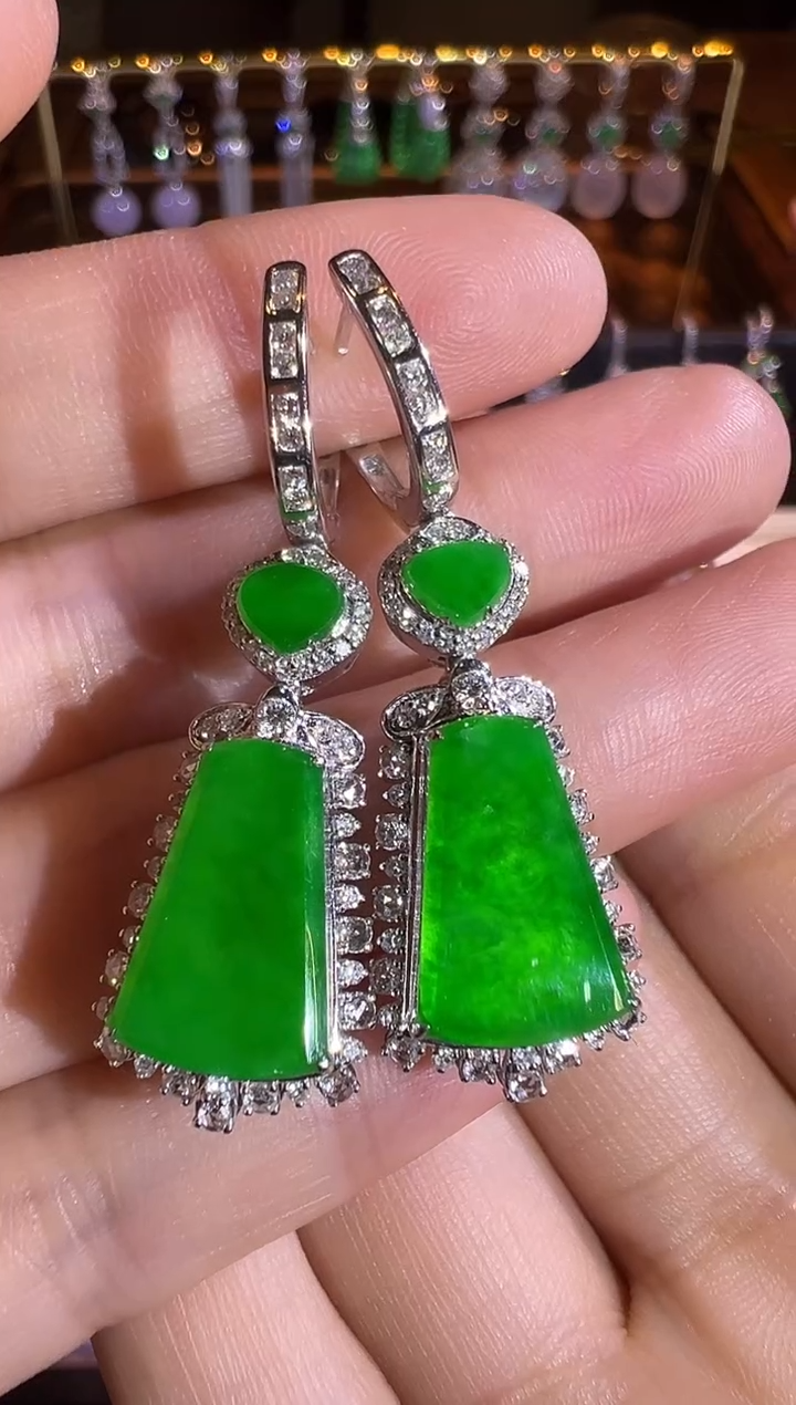 【闪购商品】翡翠耳饰18K金镶嵌高冰满绿无事牌吊坠耳坠两用