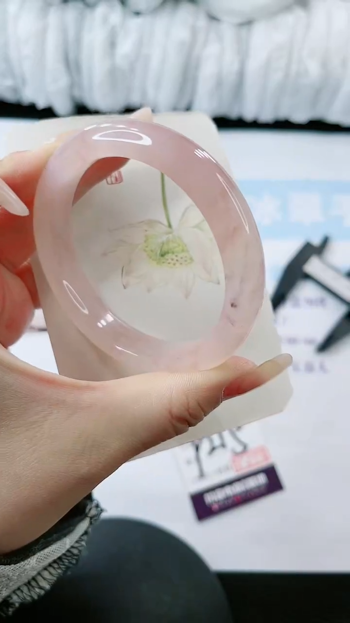 【闪购商品】石英质玉手镯未镶嵌多样性发货P215