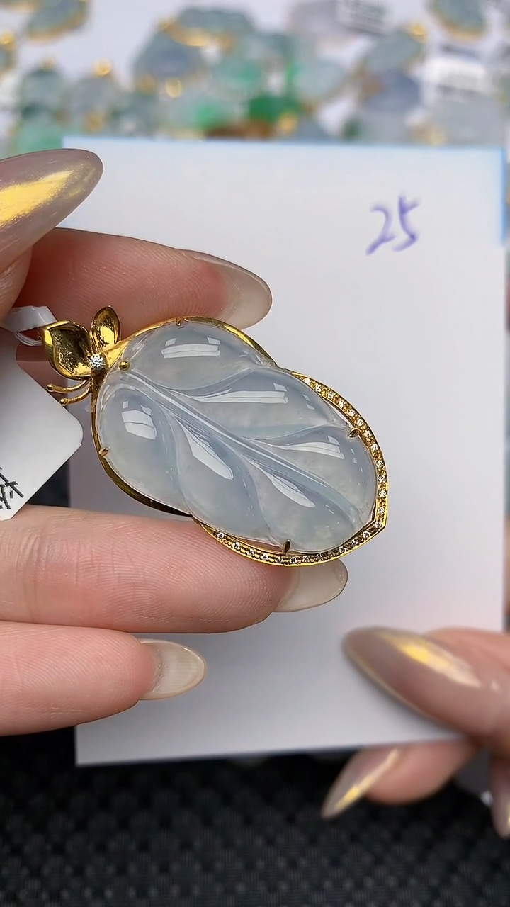 【闪购商品】翡翠颈饰18K金镶嵌天然翡翠A货，