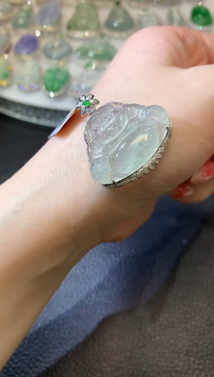 【闪购商品】翡翠吊坠(不含链)18K金镶嵌C42 翡翠