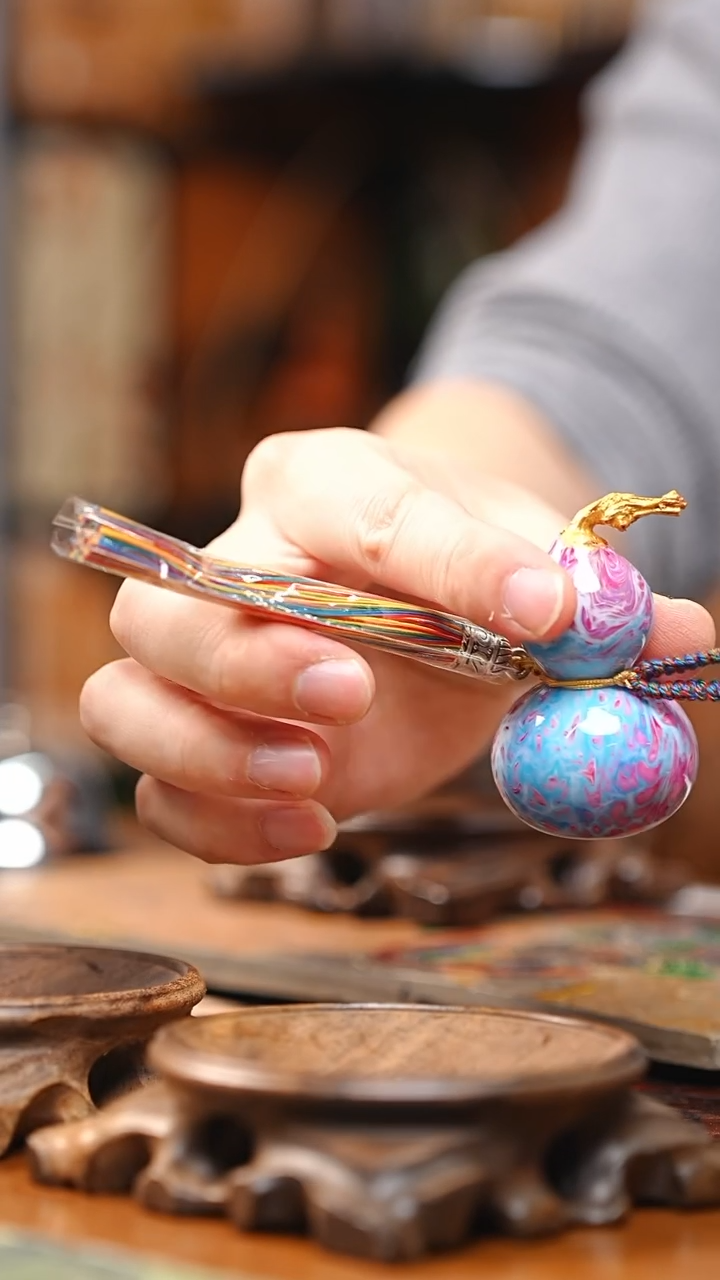 【闪购商品】RP129漂漆精致小手捻{未开口}