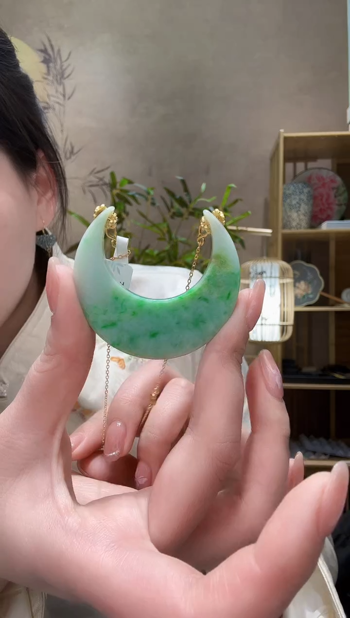 【闪购商品】翡翠颈饰未镶嵌吊坠