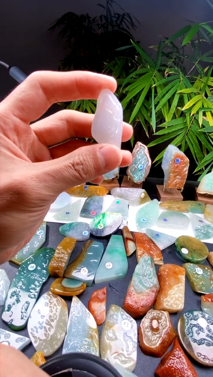 【闪购商品】定制翡翠未镶嵌翡翠