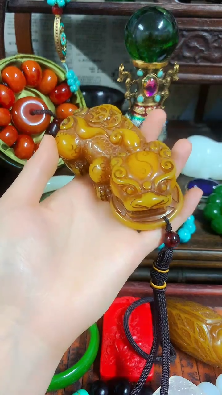 未镶嵌蜜蜡裸石主播推荐主播推荐