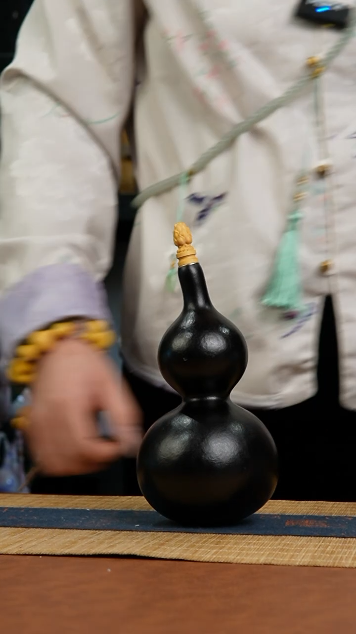 080号 天然热水酒葫芦 一物一拍（有瑕介意勿拍）