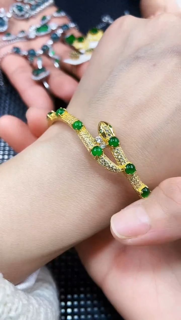 【闪购商品】翡翠手镯未镶嵌111111111