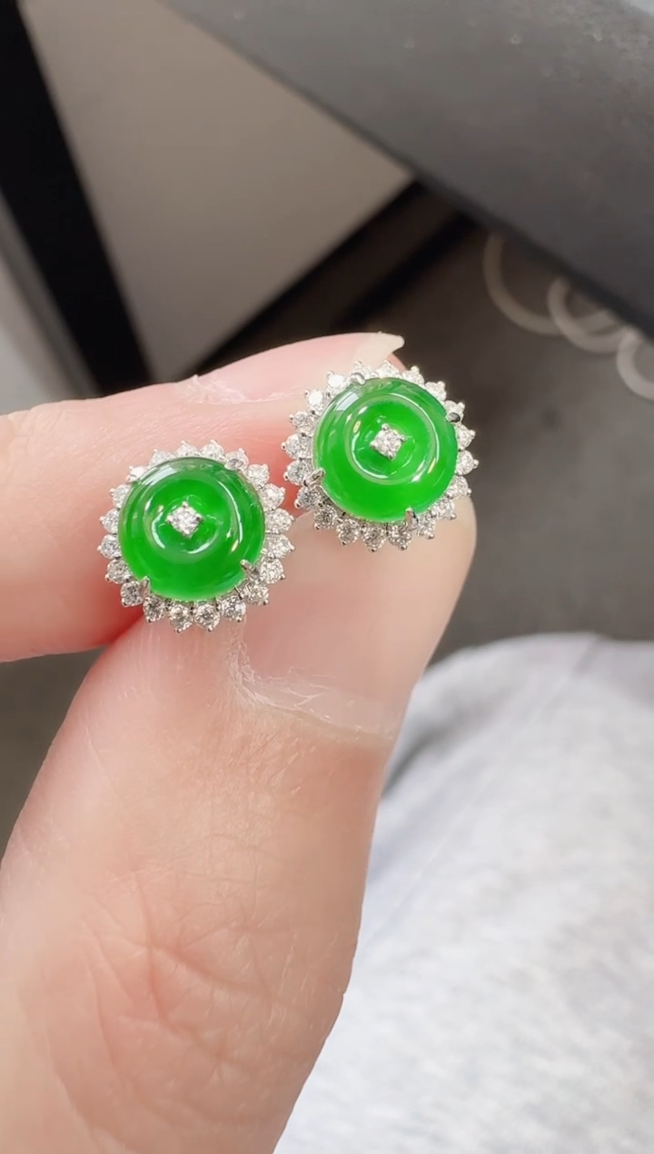 18K金镶嵌翡翠耳饰寄售回流，不退不换