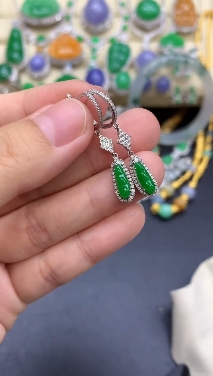 18K金镶嵌翡翠耳饰337-中国好珍宝