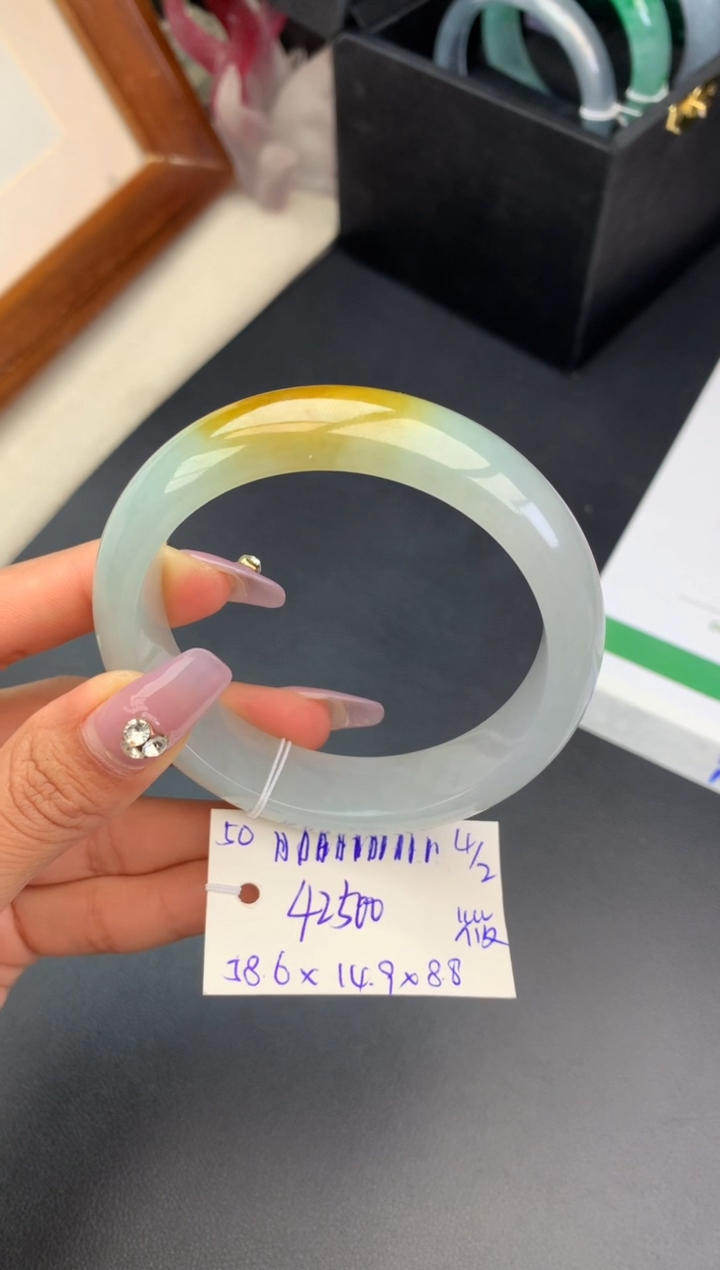 【闪购商品】翡翠手镯未镶嵌手镯