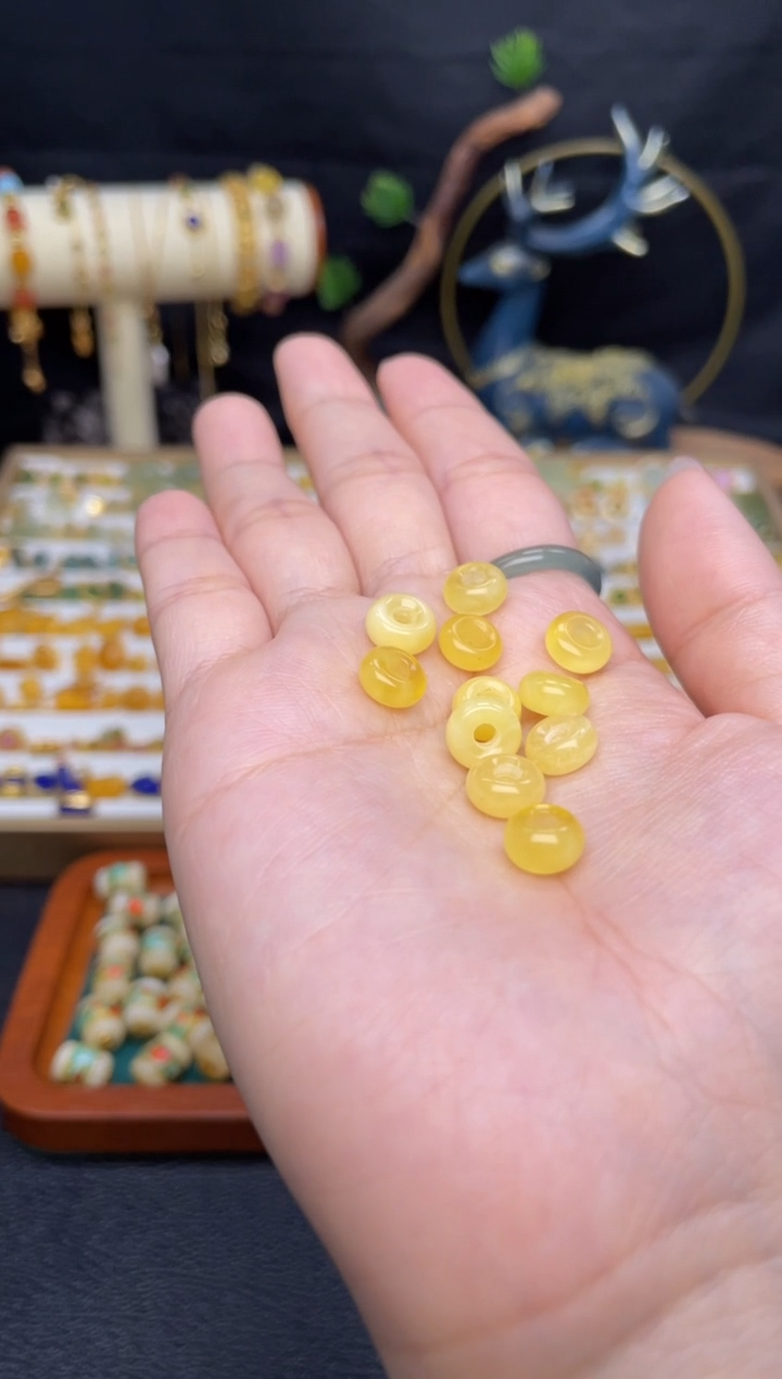 【闪购商品】蜜蜡裸石未镶嵌蜜蜡跑环