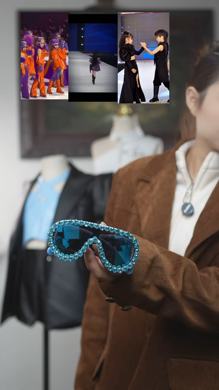 蓝色艺桐轩儿童潮服