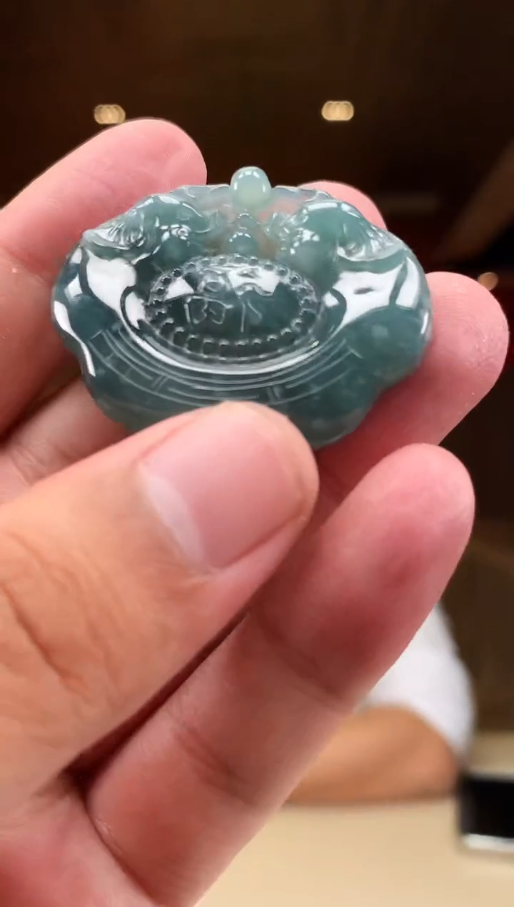 【闪购商品】定制翡翠未镶嵌             *52