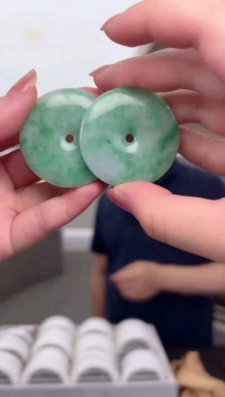 翡翠未镶嵌颈饰-01多样性发货 发其一