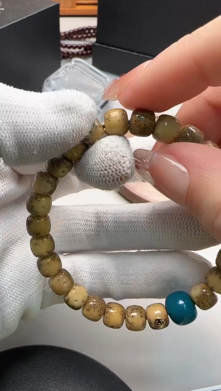 【闪购商品】星月菩提手串星月菩提手串加配饰