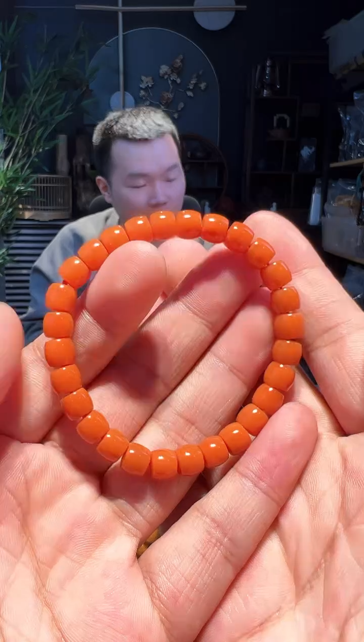 【闪购商品】南红玛瑙手串未镶嵌7+(柿000)