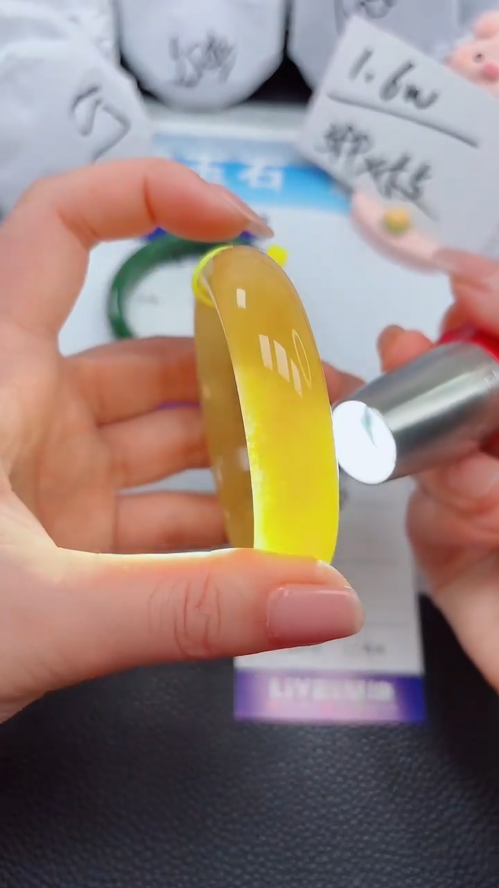 【闪购商品】石英质玉手镯未镶嵌123