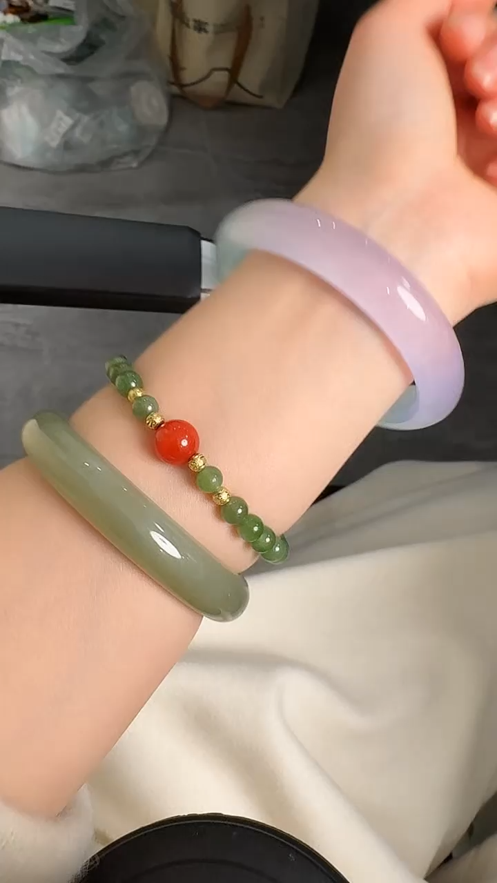 未镶嵌手镯石英质玉90